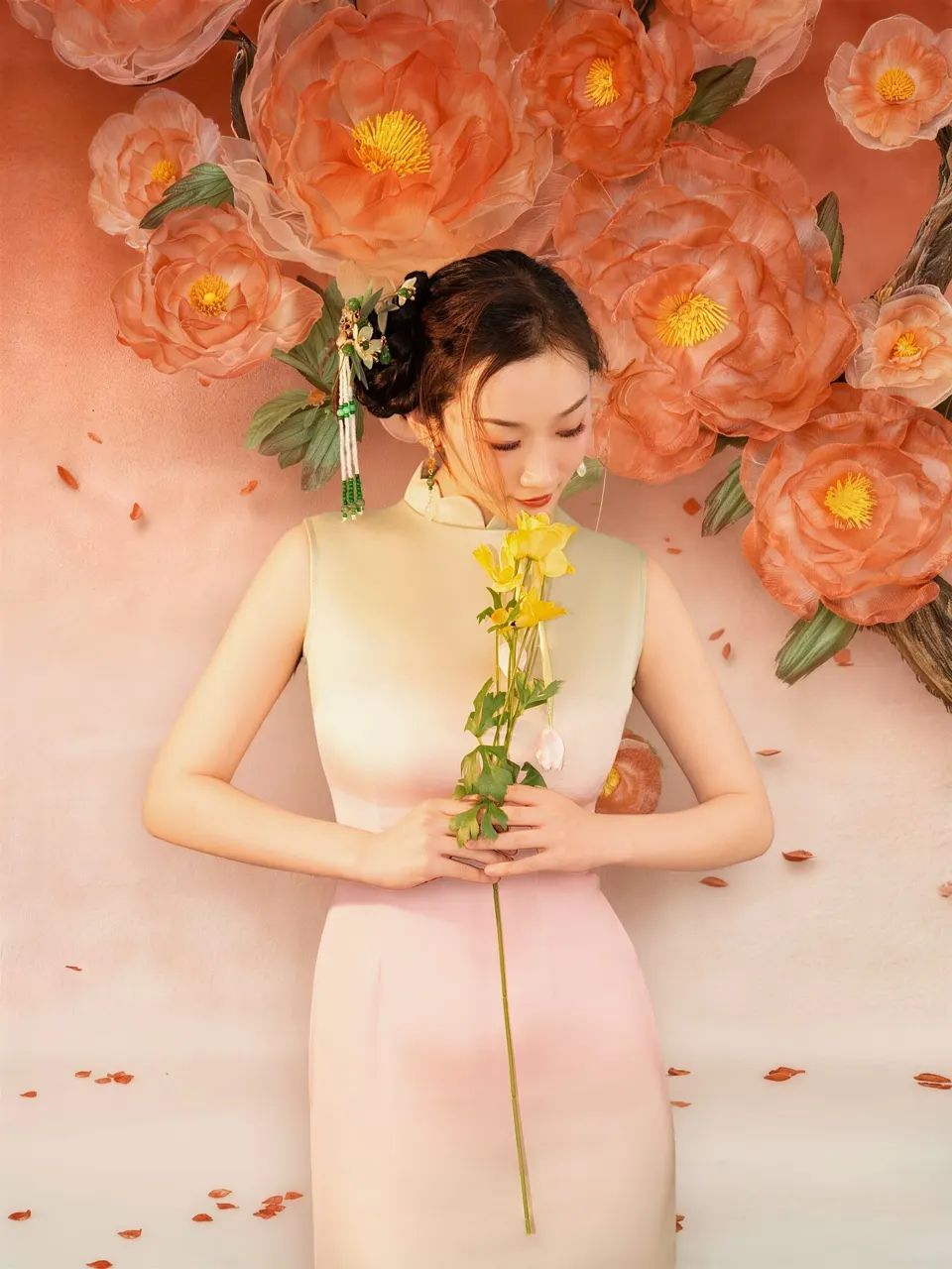 Modern Chinese style portrait, frame 32 of 32