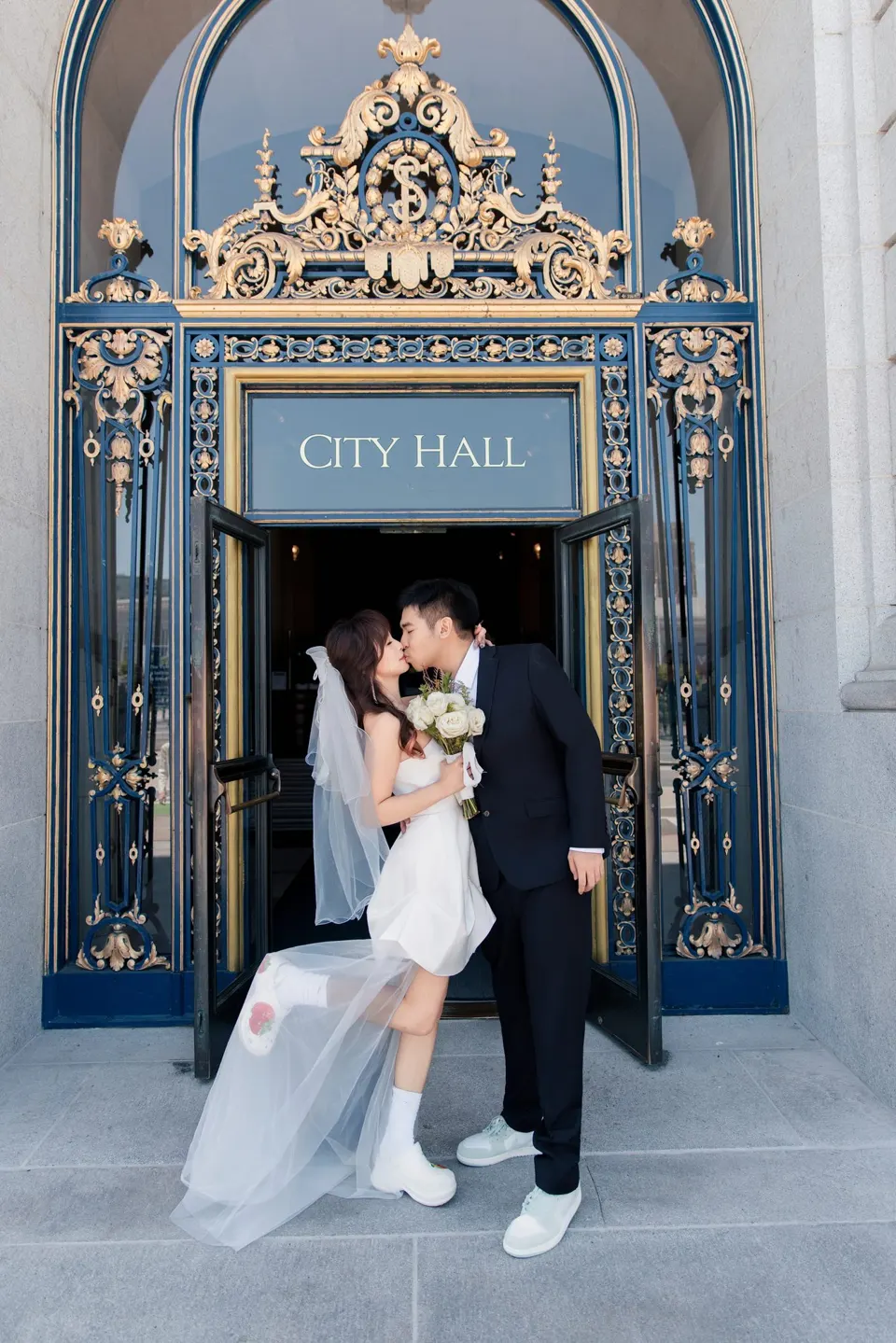 City Hall wedding on the grand staircase, frame 12 of 21