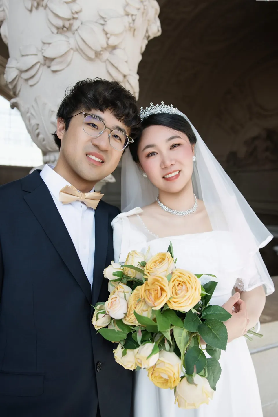 City Hall wedding with yellow roses, frame 7 of 41