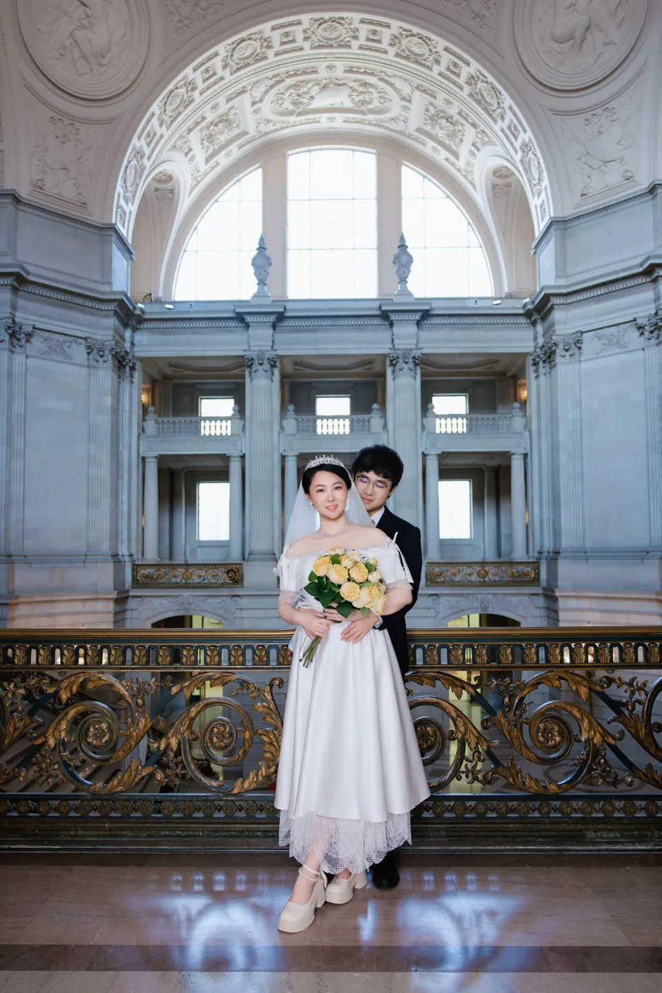 City Hall wedding with yellow roses, frame 18 of 41