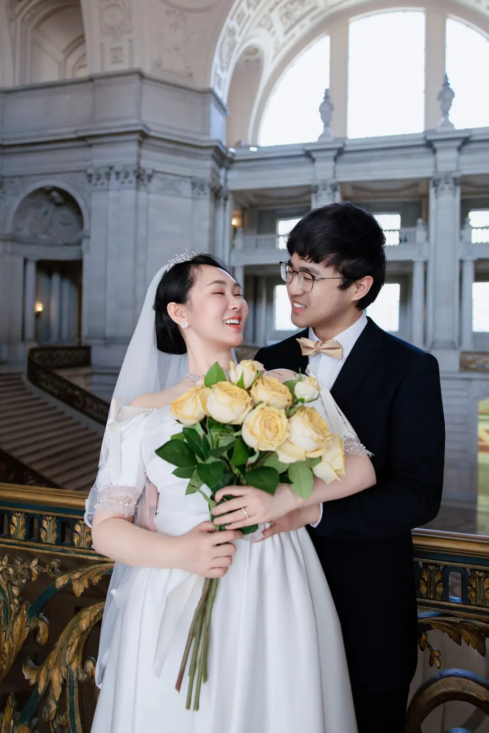 City Hall wedding with yellow roses, frame 20 of 41