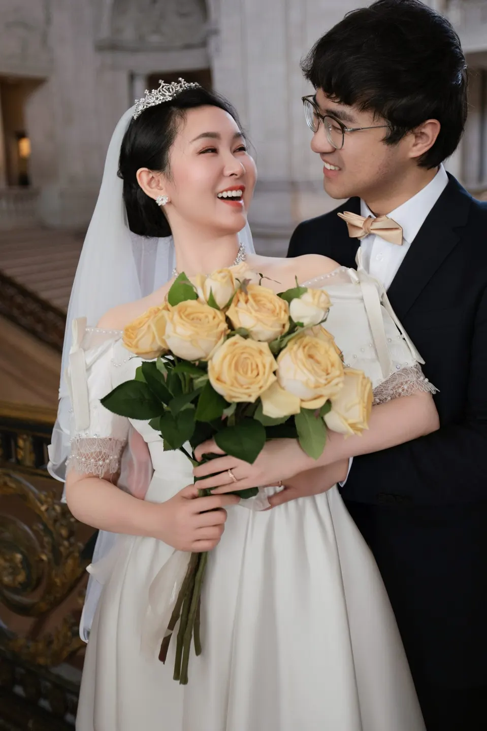 City Hall wedding with yellow roses, frame 33 of 41