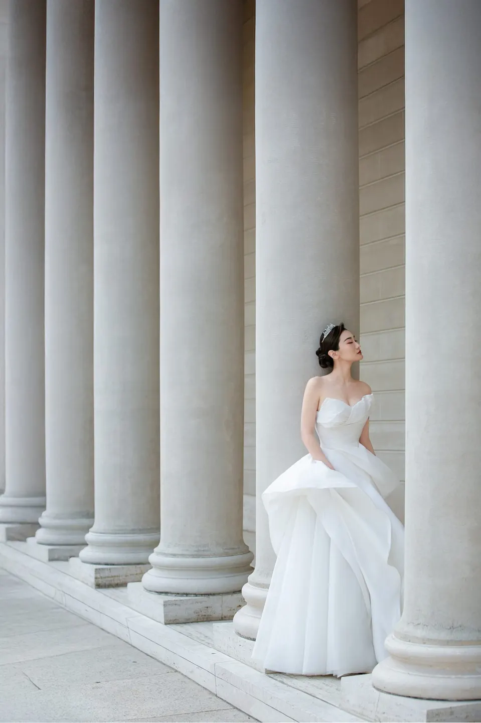 Couple in the courtyard of the Legion of Honor, frame 2 of 7