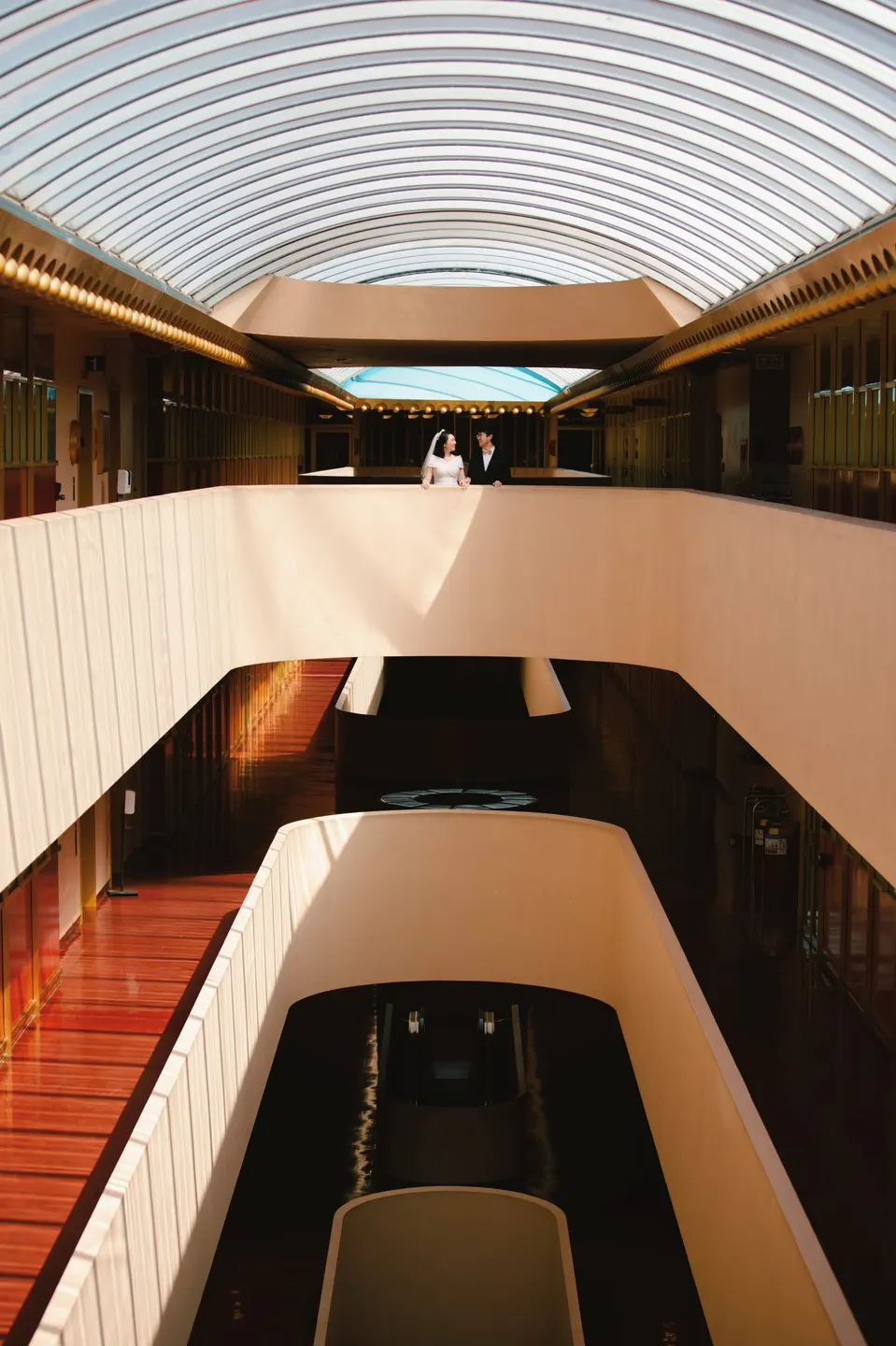 Couple at the Marin County Civic Center, frame 15 of 19