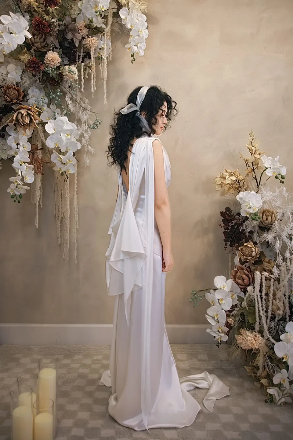 Romantic portrait with flowers, frame 3 of 20