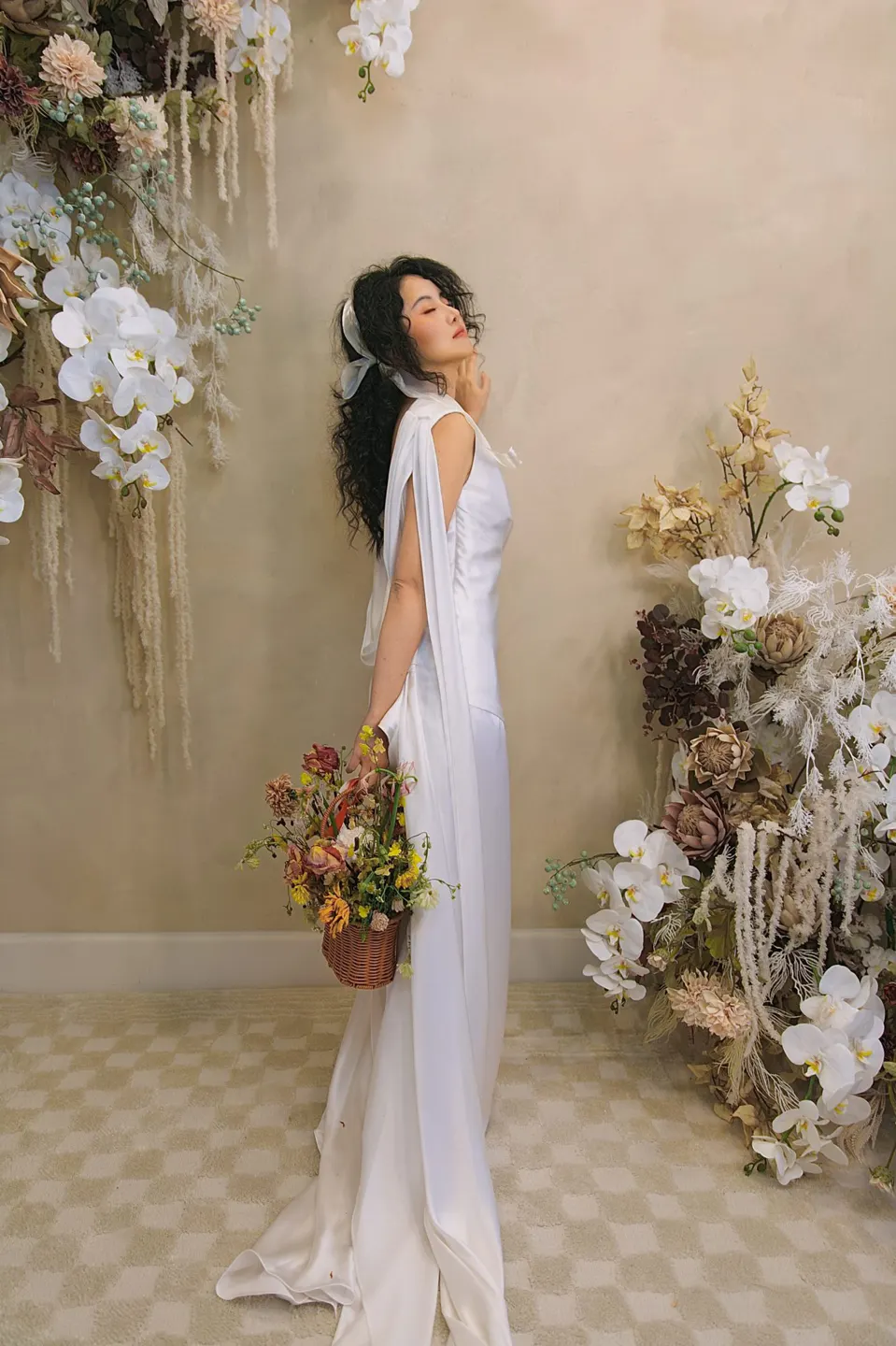 Romantic portrait with flowers, frame 9 of 20